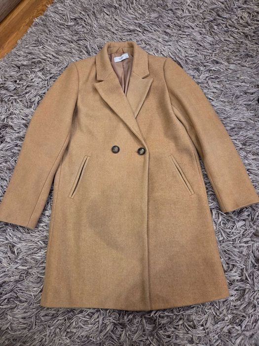 Plaszcz Reserved r. 36
