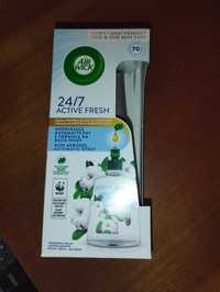 Odświeżacz Air Wick 24/7 Active Fresh Kwiat Bawełny 228ml