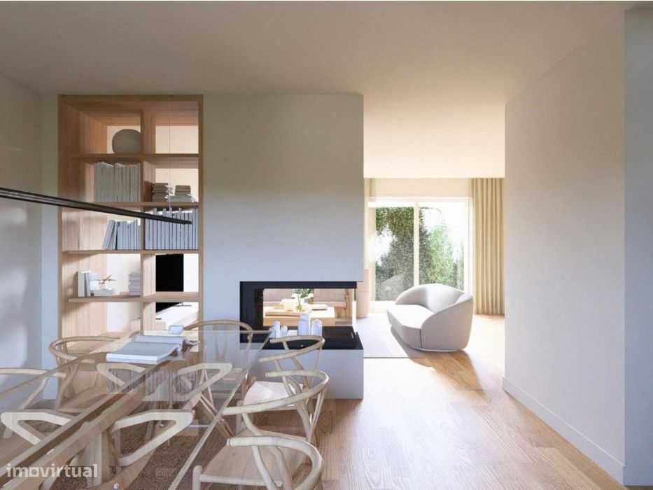 Moradia V4 Geminada c/ Renovação Total a estrear