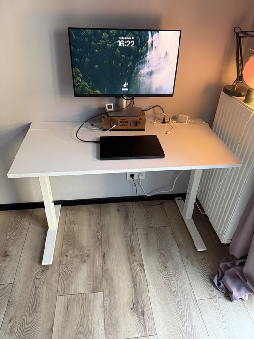 IKEA MITTZON 120x60 – biały stół biurowy