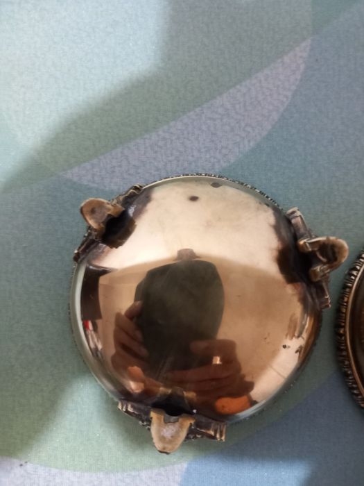 Pecas de decoração antigas em metal
