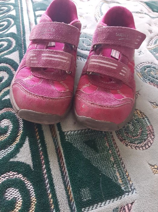 Осінні кросівки суперфіт 32,розмір.