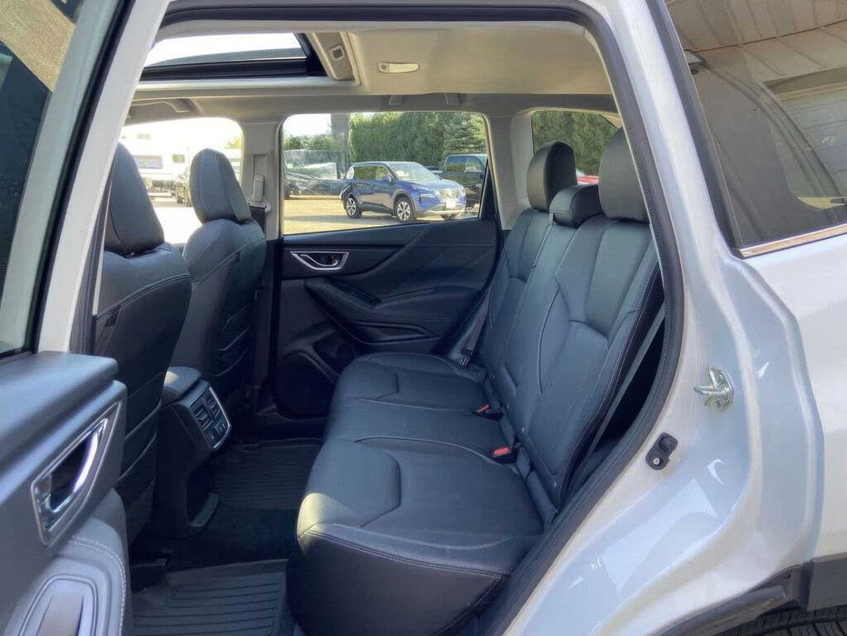 Subaru Forester Touring      2021