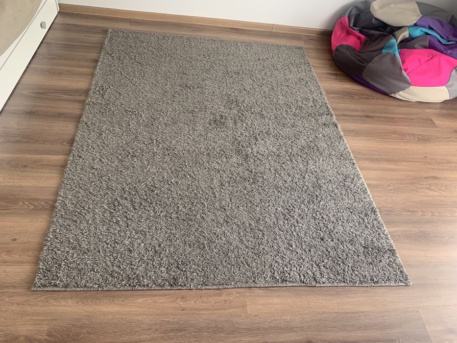 Килим в кімнату на підлогу