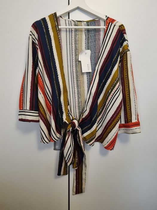 Kolorowa narzutka/kimono Stradivarius