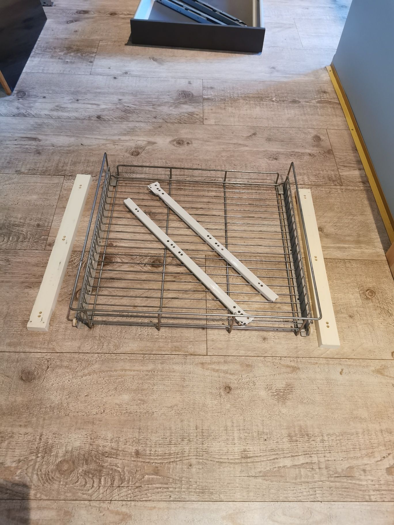 kosz ,szuflada 60x60 wraz z szynami. Meble kuchenne..