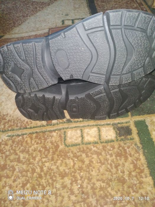 Зимние ботинки Purlina 39 р (новые)