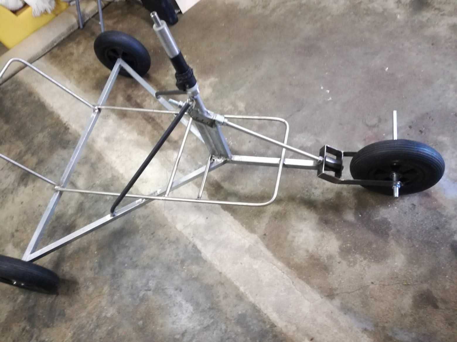 Carro à vela , com algum uso