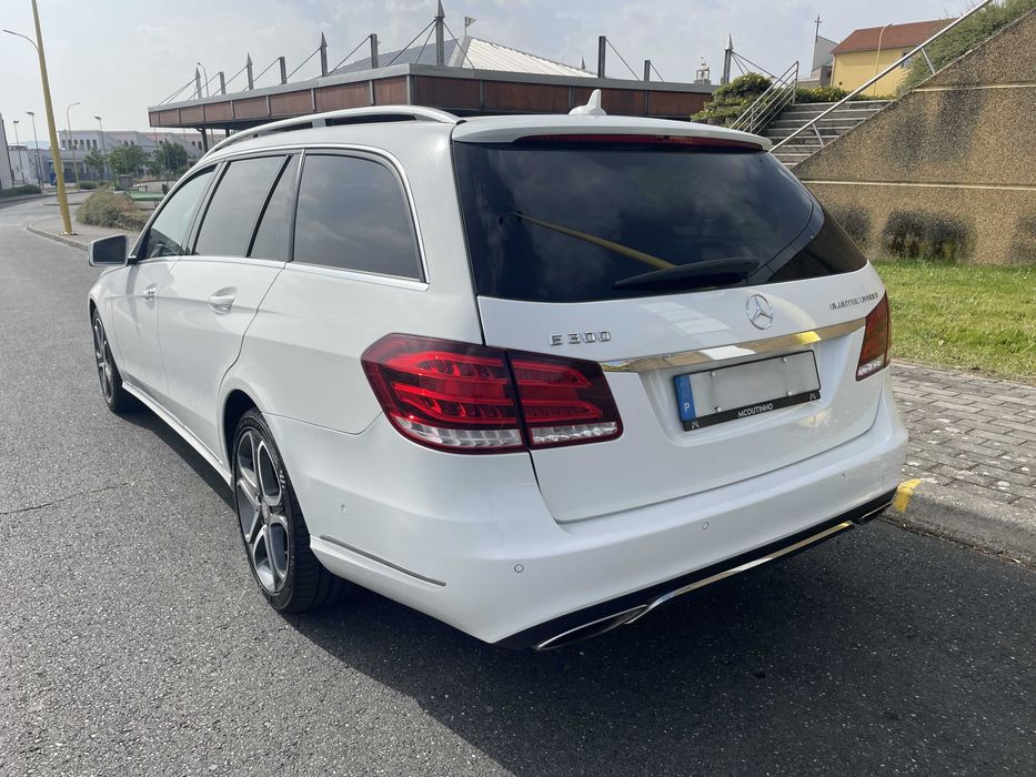 Mercedes-Benz E 300 Bluetec Hybrid Avantgarde (Carrinha)