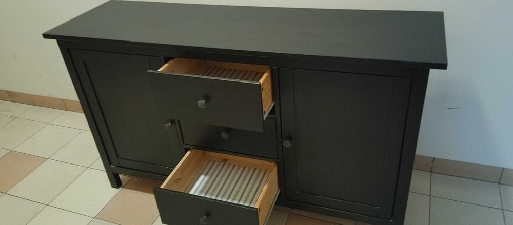 Witryna-biblioteczka IKEA HEMNES-drewno-LEKSVIK-polki-komoda