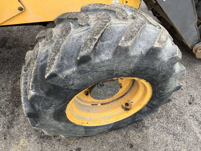 Retroescavadora Volvo BL71+ Power Shift