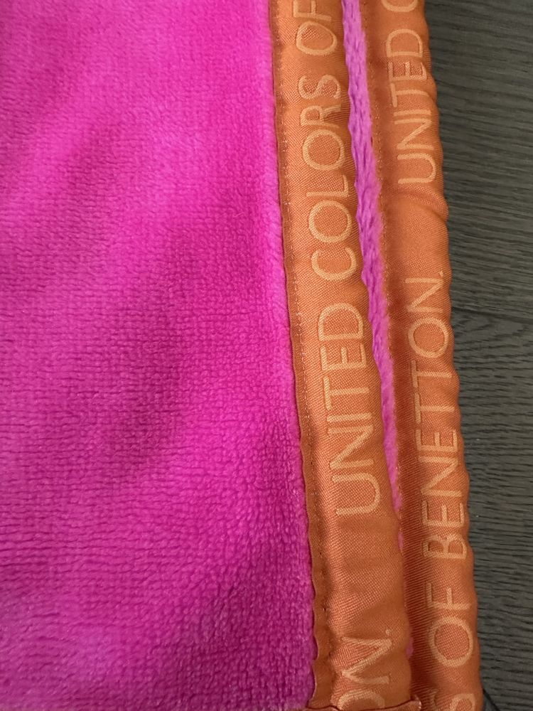 Home design 160x240 gruby koc fuksja UNITED  COLORS OF BENETTON