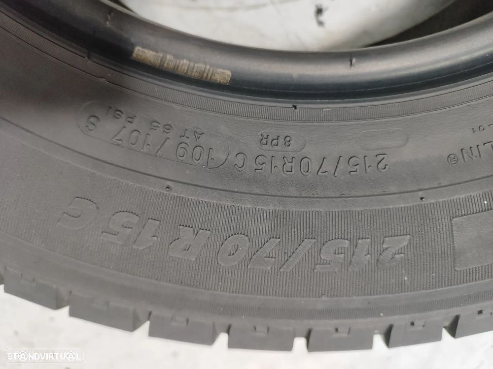 2 pneus semi novos 215-70r15c michelin - oferta dos portes