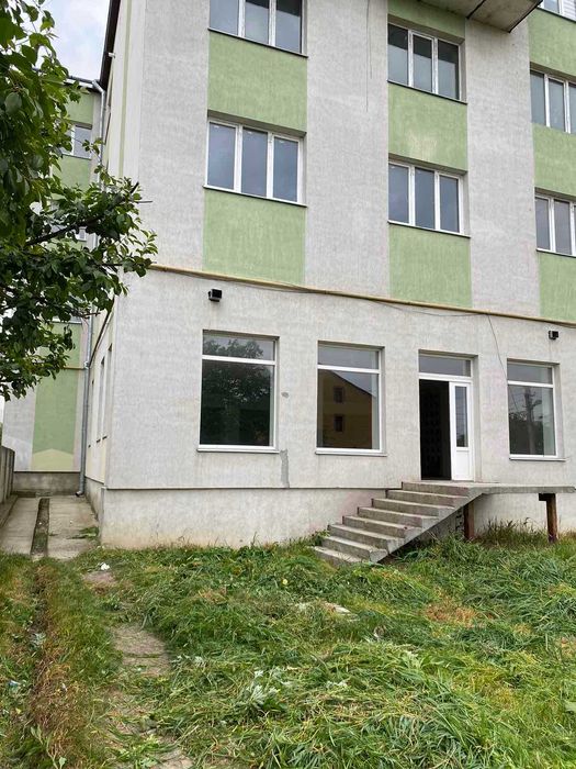 Продаж комерційного приміщення, під магазин, офіс, Самбір, центр