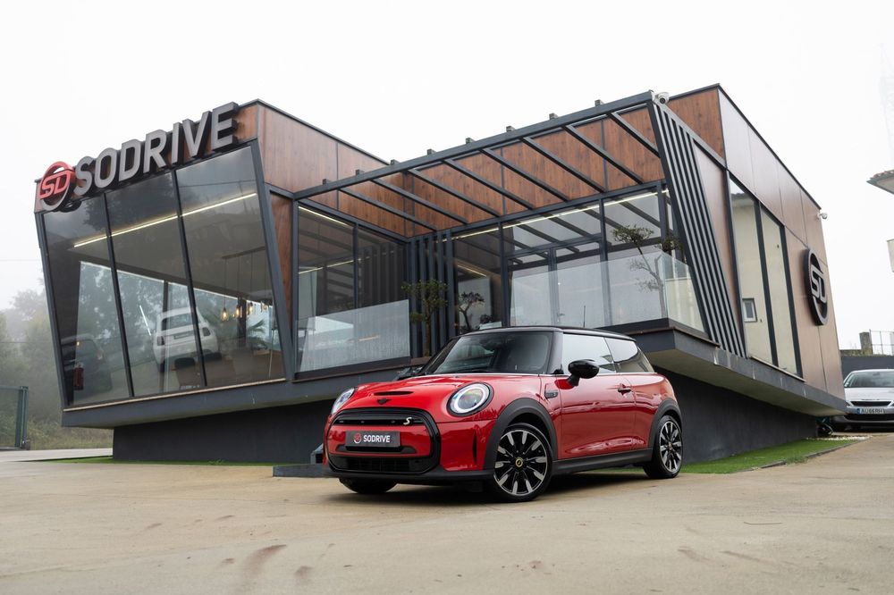 MINI 3 Portas Cooper SE Premium Yours