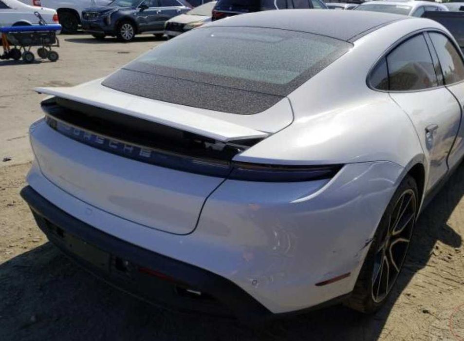 Бампер Porsche Taycan разборка порше тайкан запчасти taycan 4s