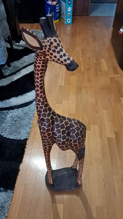 Girafa de madeira