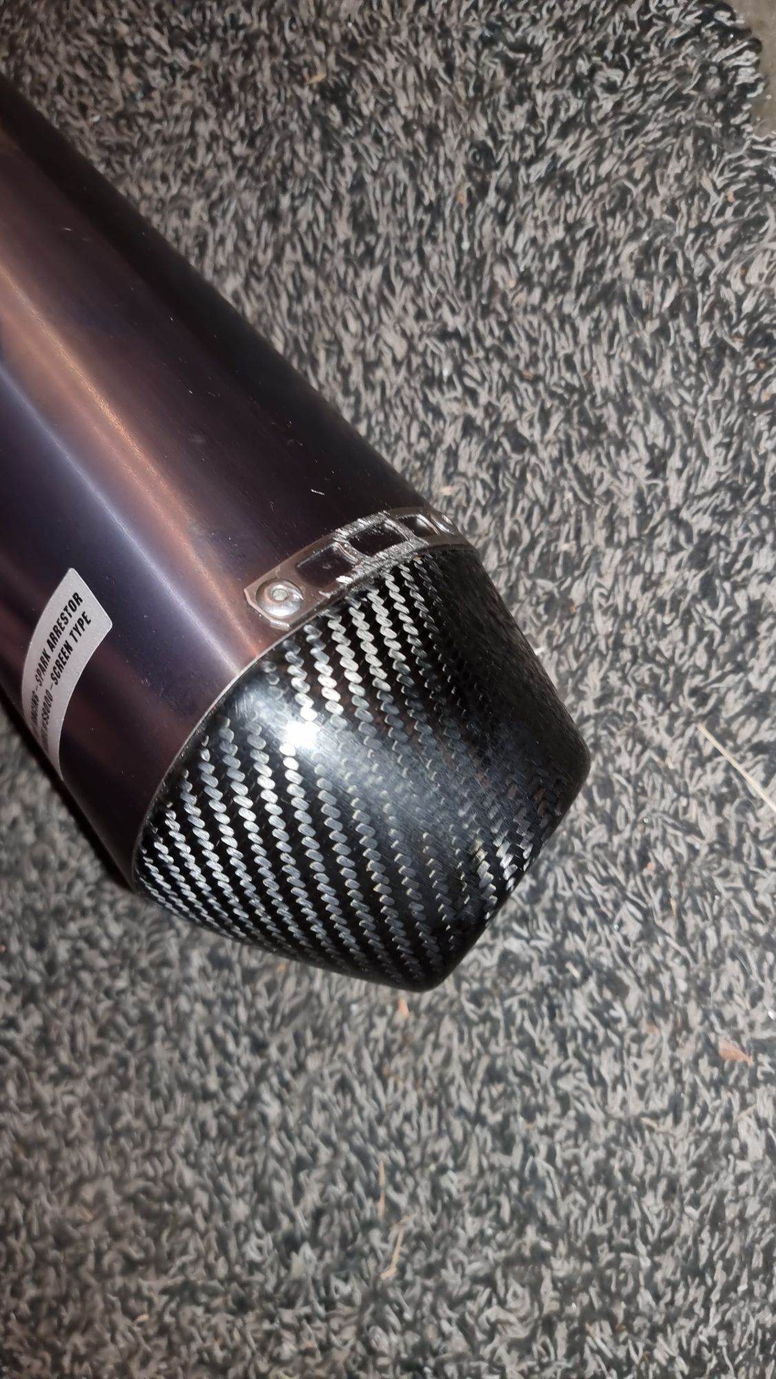 Ponteira de escape FMF FACTORY 4.1 RCT SLIP-ON TITANIUM / CARBON 
ono