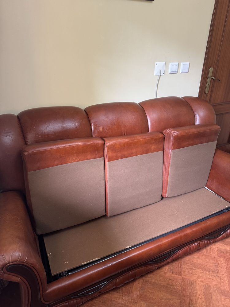 Sofá Cama de Três lugares castanho