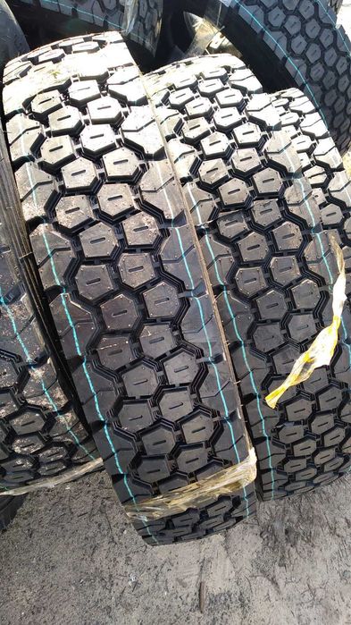 Шины ГАЗ-53 8.25-20 (240-508) Taitong 16сл (с камерой и флипером)