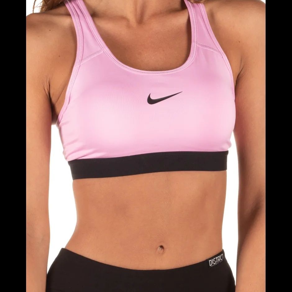 Спортивний топ Nike