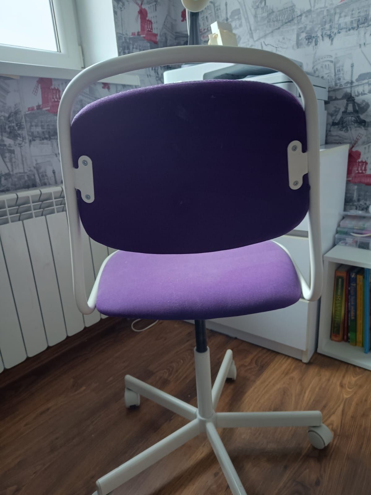 Krzesło dziecięce obrotowe Ikea