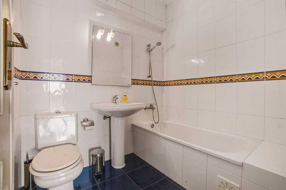 Apartamento t3 - Linda a Velha - 1º Andar sem Elevador