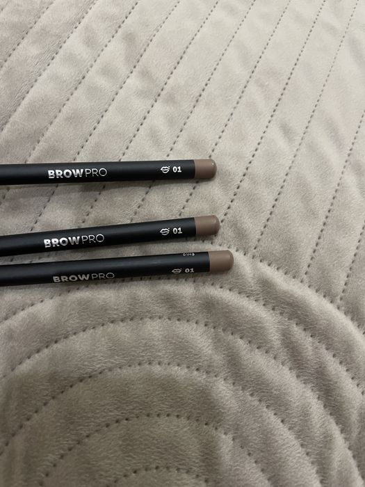 Ооівець для брів