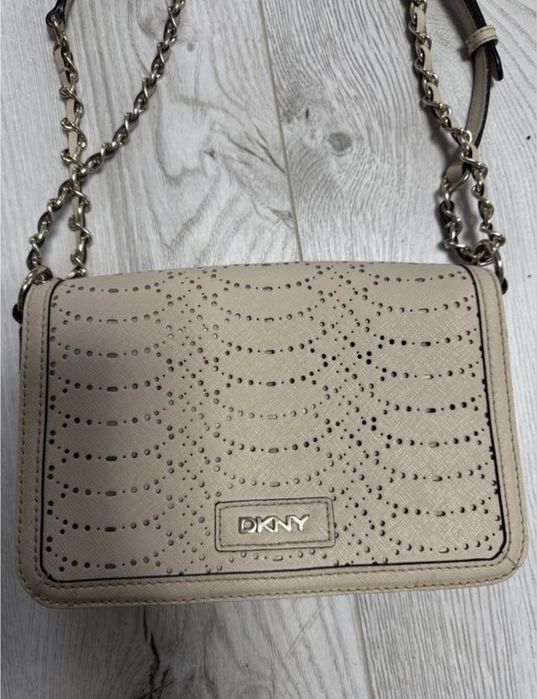 Шкіряна суика DKNY