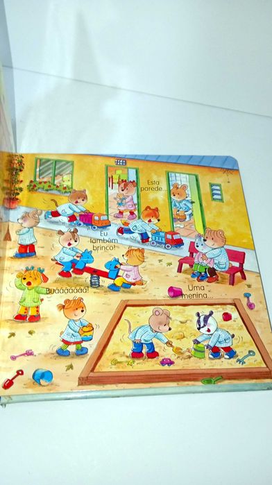 A escola - Olha pela Janela