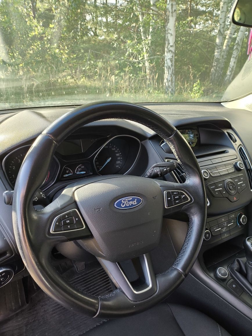Ford Focus 1.0 - mały przebieg