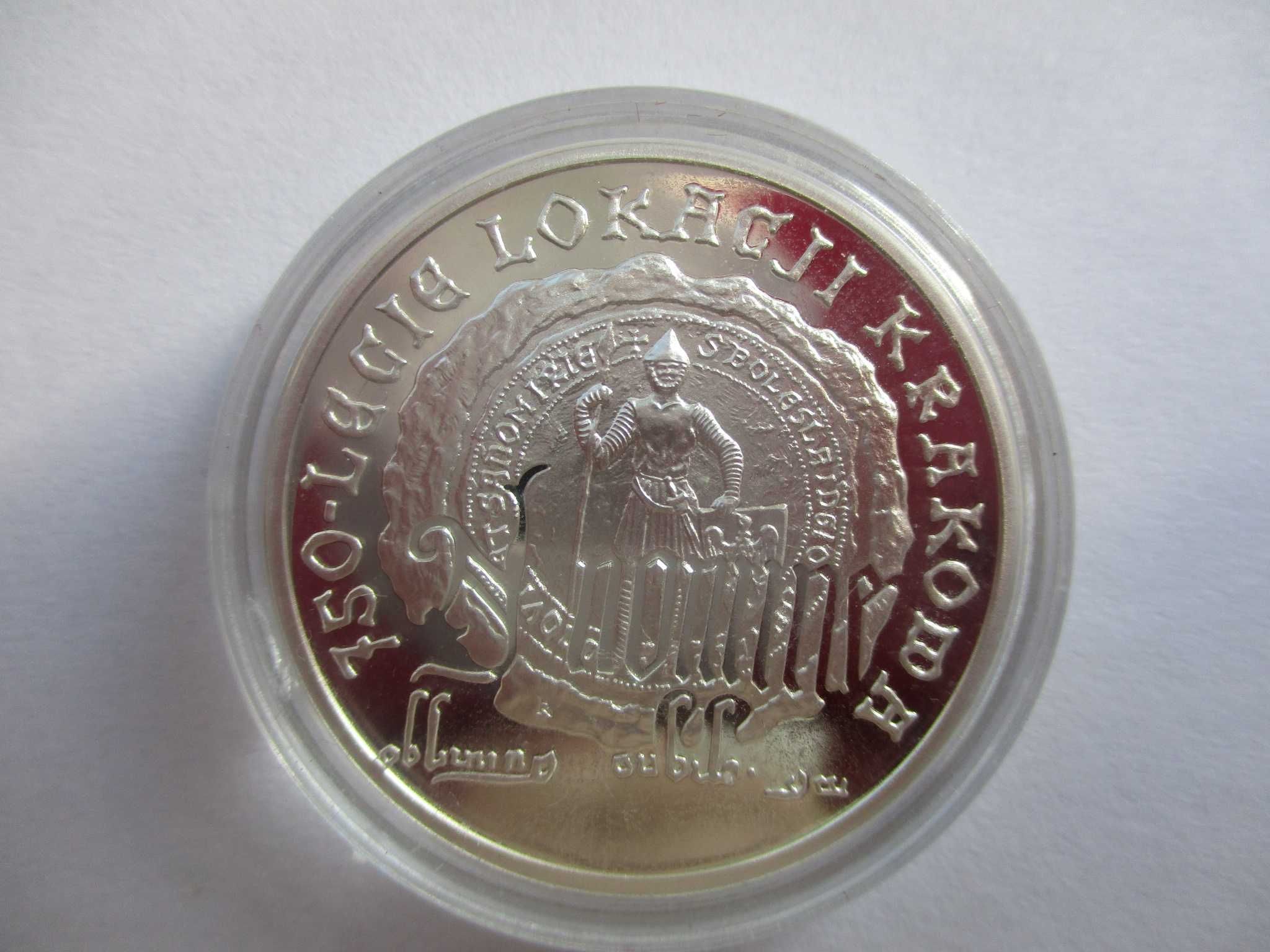 Srebrna moneta z 2007 roku 750 lat lokalizacji Krakowa