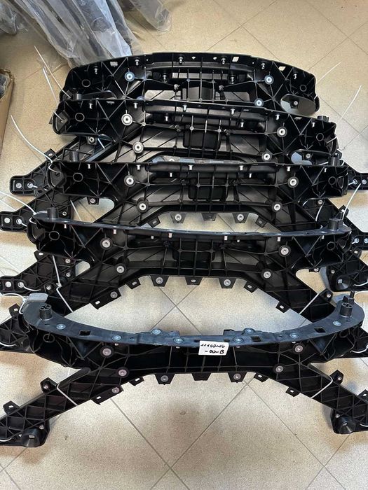 Панель радіаторів,телевізор Tesla M3/MY