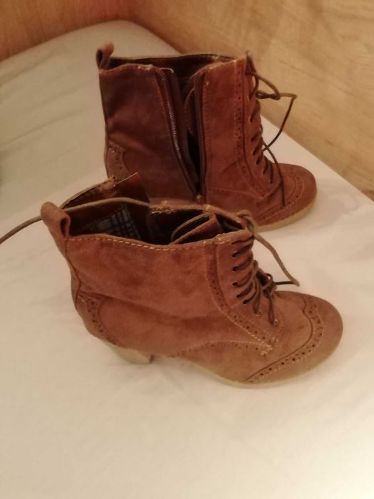 Botki damskie przejściowe zamszowe 39