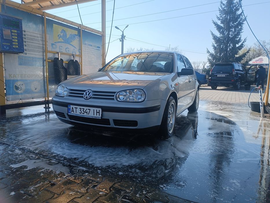 Golf 4. (1.6 бензин) Технічно справний ,на ходу