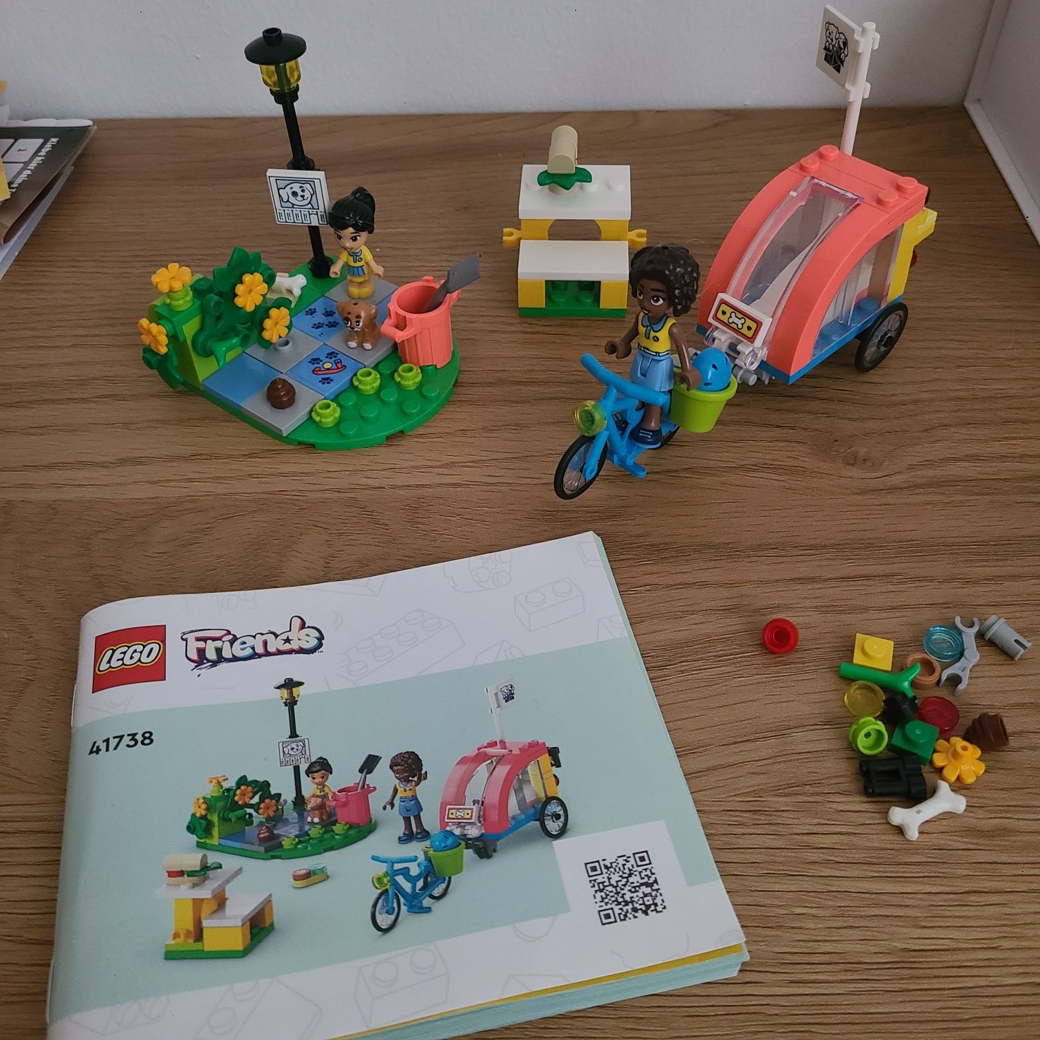 LEGO Friends Игрушечный велосипед для собак-спасателей с щенком. 6+