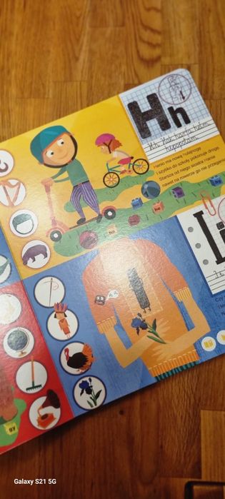 Czytaj z Albikiem  Pióro + 3 książki