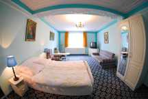 pokoje wczasowe -  noclegi - apartamenty - restauracja
