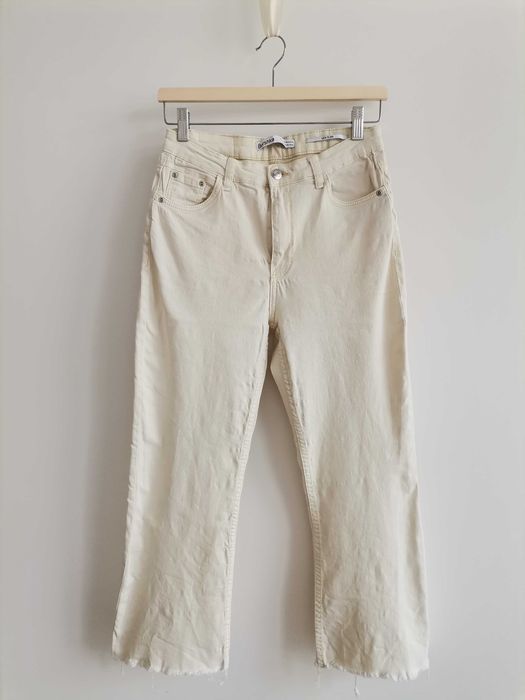 Jeans Bershka, tamanho 38 (também servem a quem usa 36)