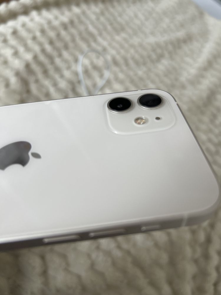 Iphone 12  w stanie bardzo  dobrym