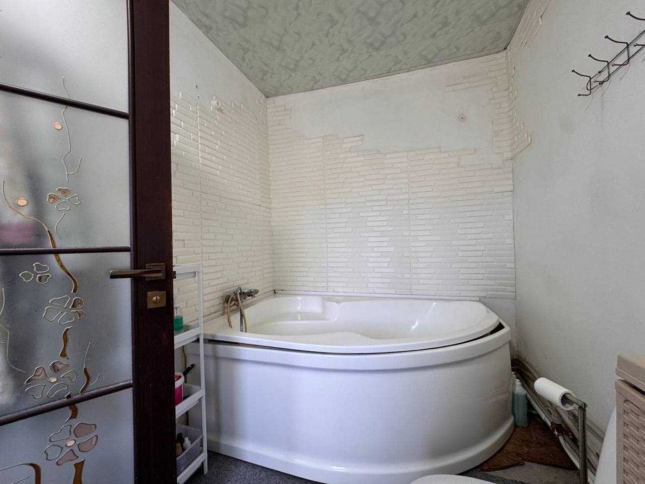 Купите дом с бассейном в Самаровке на Лесозаводской