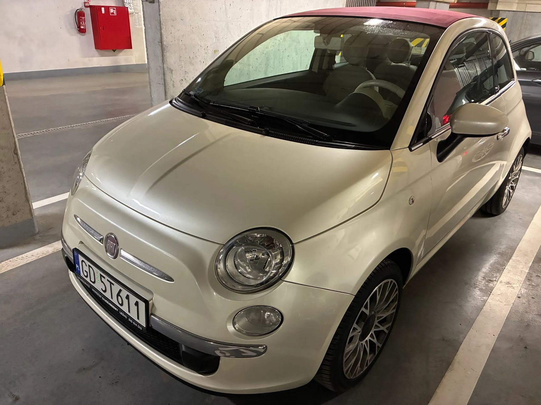 Fiat 500 Fiat 500C, salon Polska
