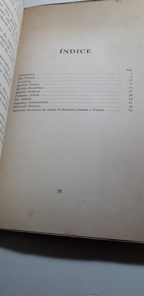 Democracia? Sim!, Bolchevismo? Não! - Artur D'Albuquerque (1957)