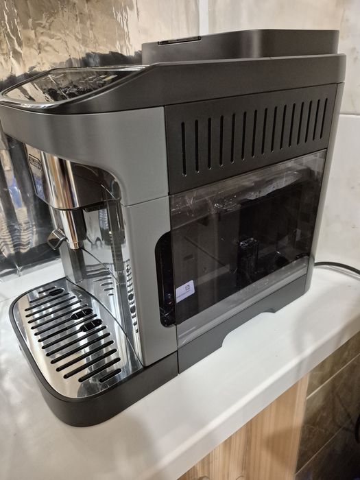 Продаётся кофемашина Delongi ECAM310.60.GB