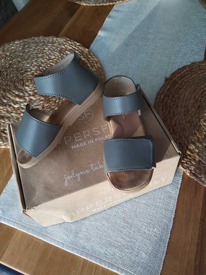 Sandały chłopięce Slippers Family - rozmiar 25