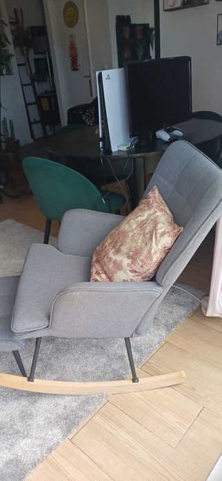 Cadeira de baloiço ,muito bom estado