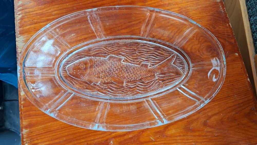Stary Szklany Półmisek z motywem ryby PRL