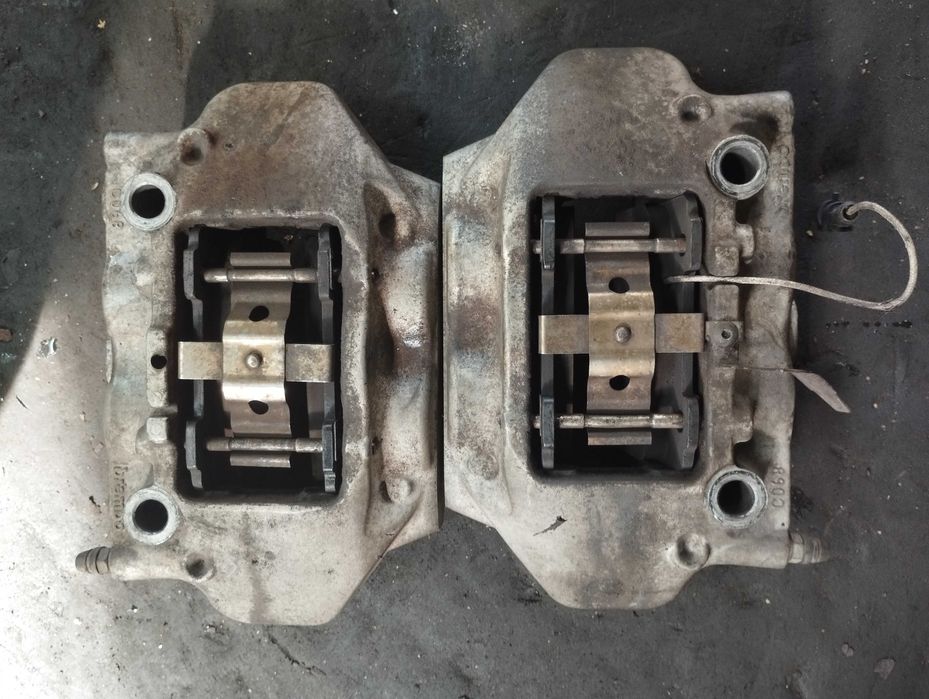 Передні суппорта з дисками Brembo на Alfa Romeo 159