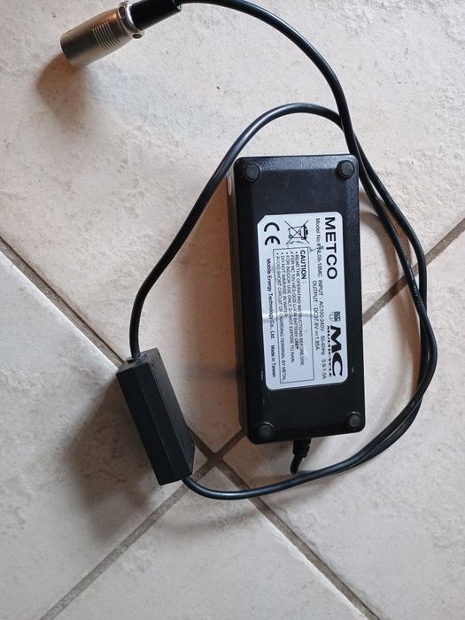 Ładowarka do roweru elektrycznego