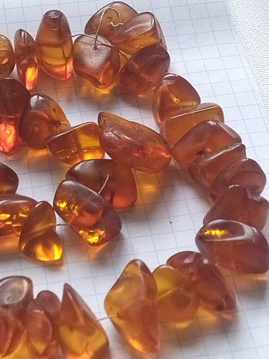 Бусы янтарь 80 гр.